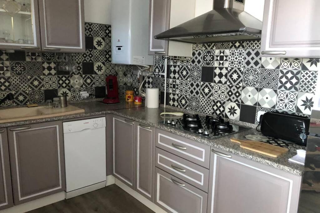 Appartement Vue Mer Avec Parking Gratuit Sur Place Bastia  Exterior photo