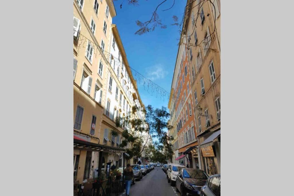 Appartement Vue Mer Avec Parking Gratuit Sur Place Bastia  Exterior photo