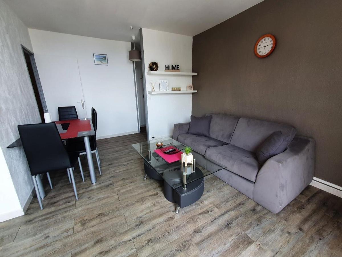 Appartement Vue Mer Avec Parking Gratuit Sur Place Bastia  Exterior photo